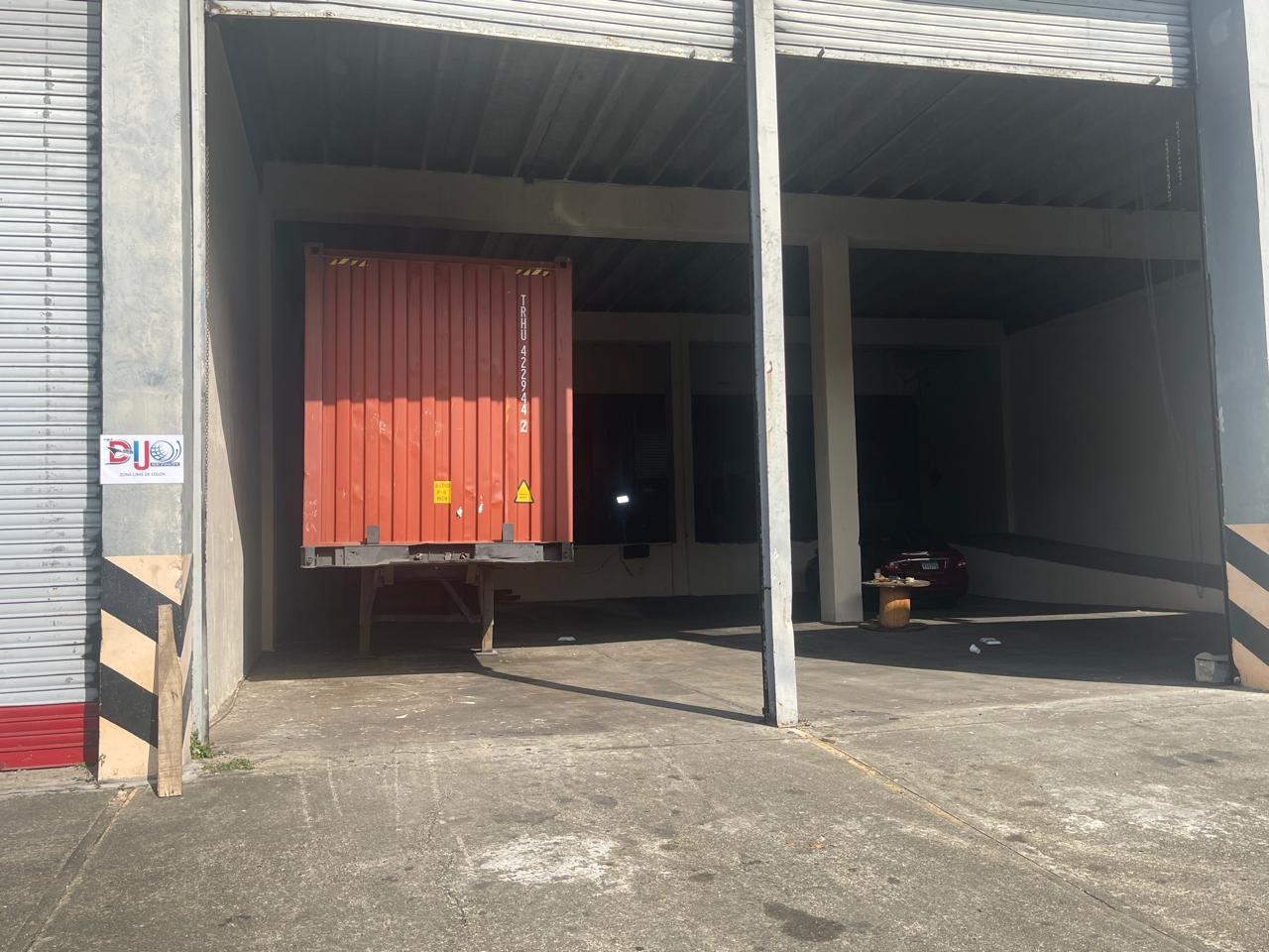 DIJO container dock